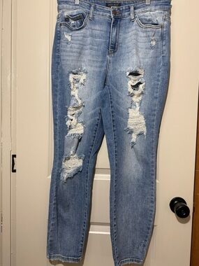 Judy Blue Boyfriend Fit Distressed Jeans – Size 9/29